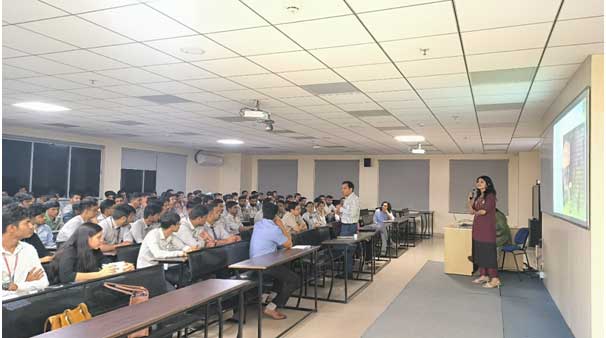 workshop on National Internet Governance for college students Pic2 